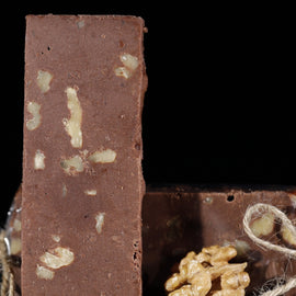 Ciocolata de casă - Dulcele simplu de altădată